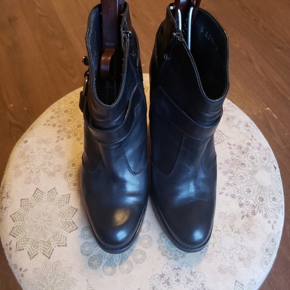 HP. Stuart Weitzman Leather Bootie - Picture 10 of 16